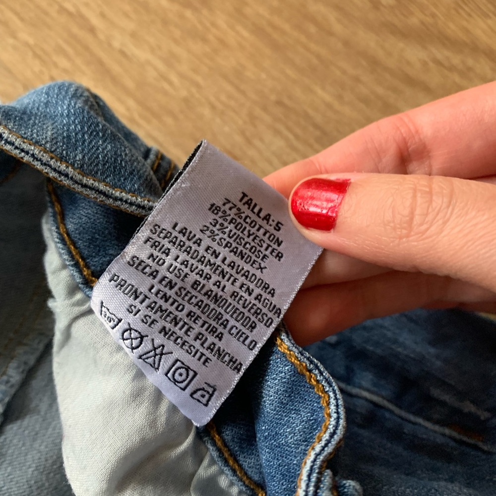 🩷 10 FOR $15 SALE 🩷 Super stretchy ripped denim skinny jeans - Picture 6 of 9